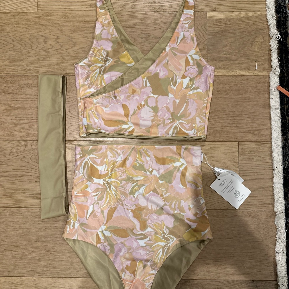 Baiia Swim
